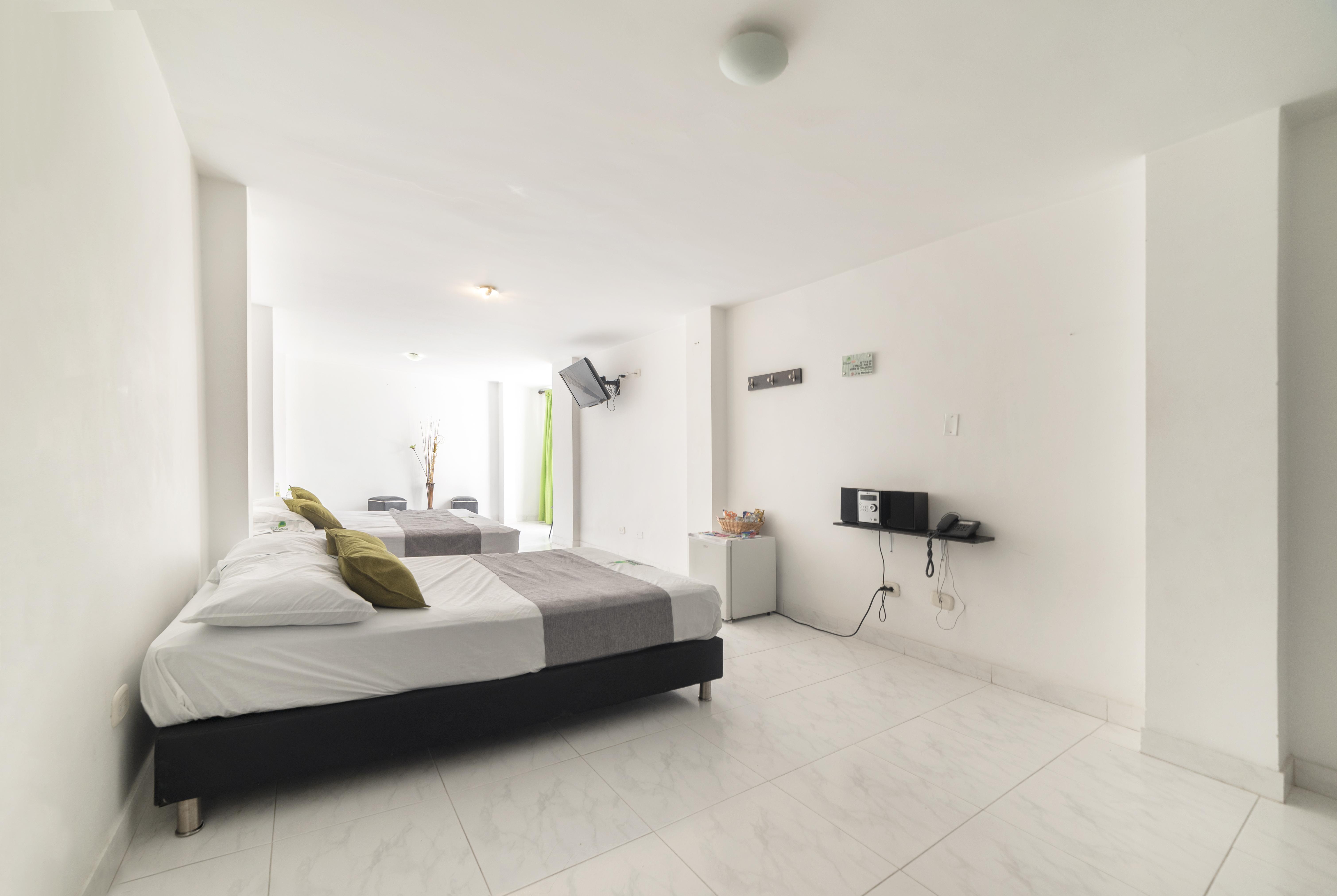 מדיין Hotel Paradise Lleras מראה חיצוני תמונה