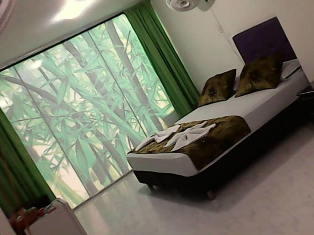 מדיין Hotel Paradise Lleras מראה חיצוני תמונה