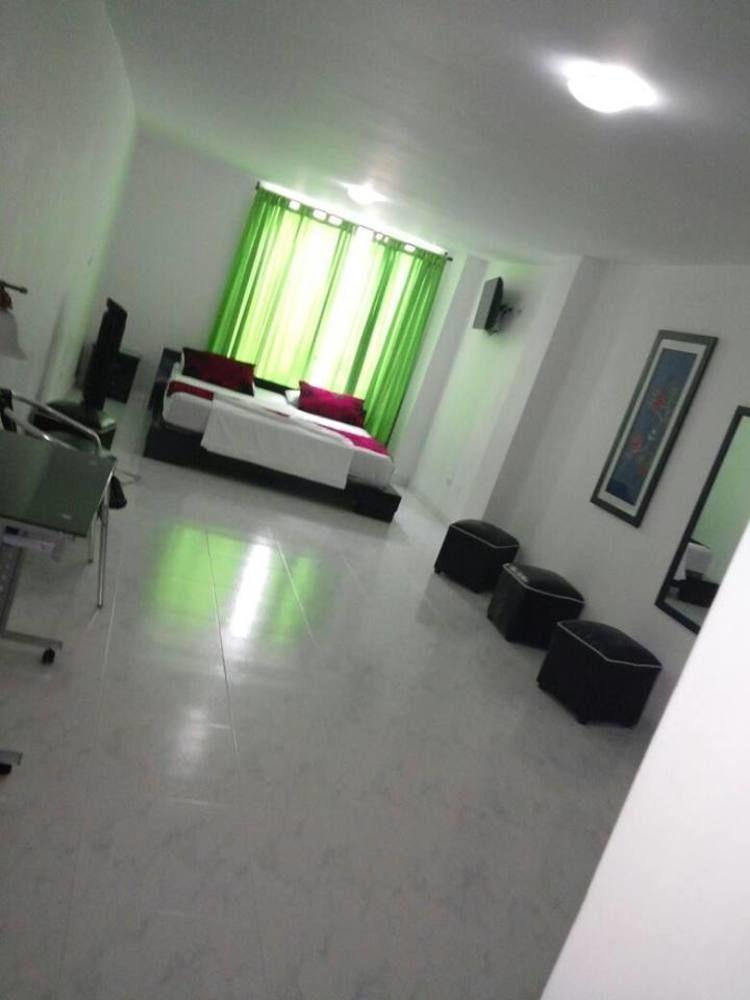 מדיין Hotel Paradise Lleras מראה חיצוני תמונה