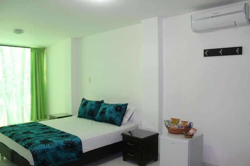 מדיין Hotel Paradise Lleras מראה חיצוני תמונה